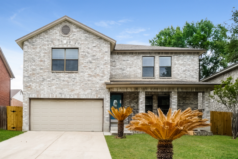 8119 Grimchester Converse, TX 78109